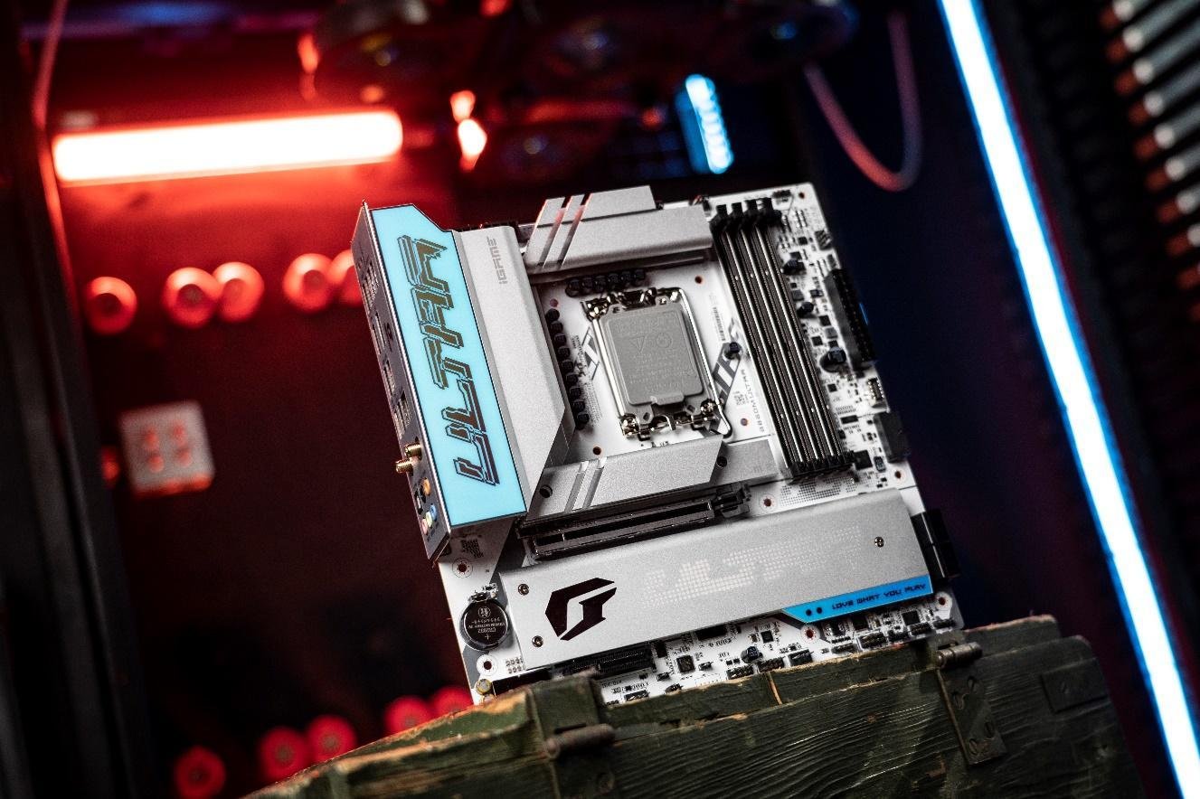 Colorful CVN B860 GAMING FROZEN Series